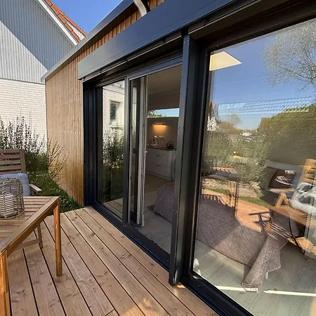 בית נופש Tiny Taennle