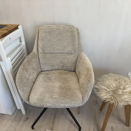 Tiny Taennle * רוסט