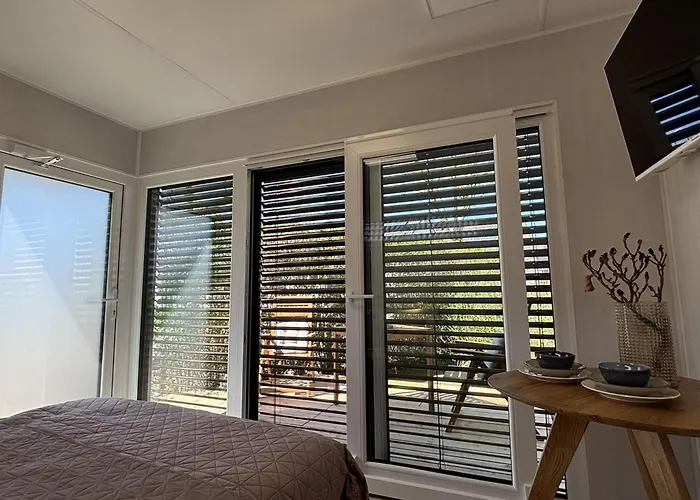 Nyaraló Tiny Taennle Rust